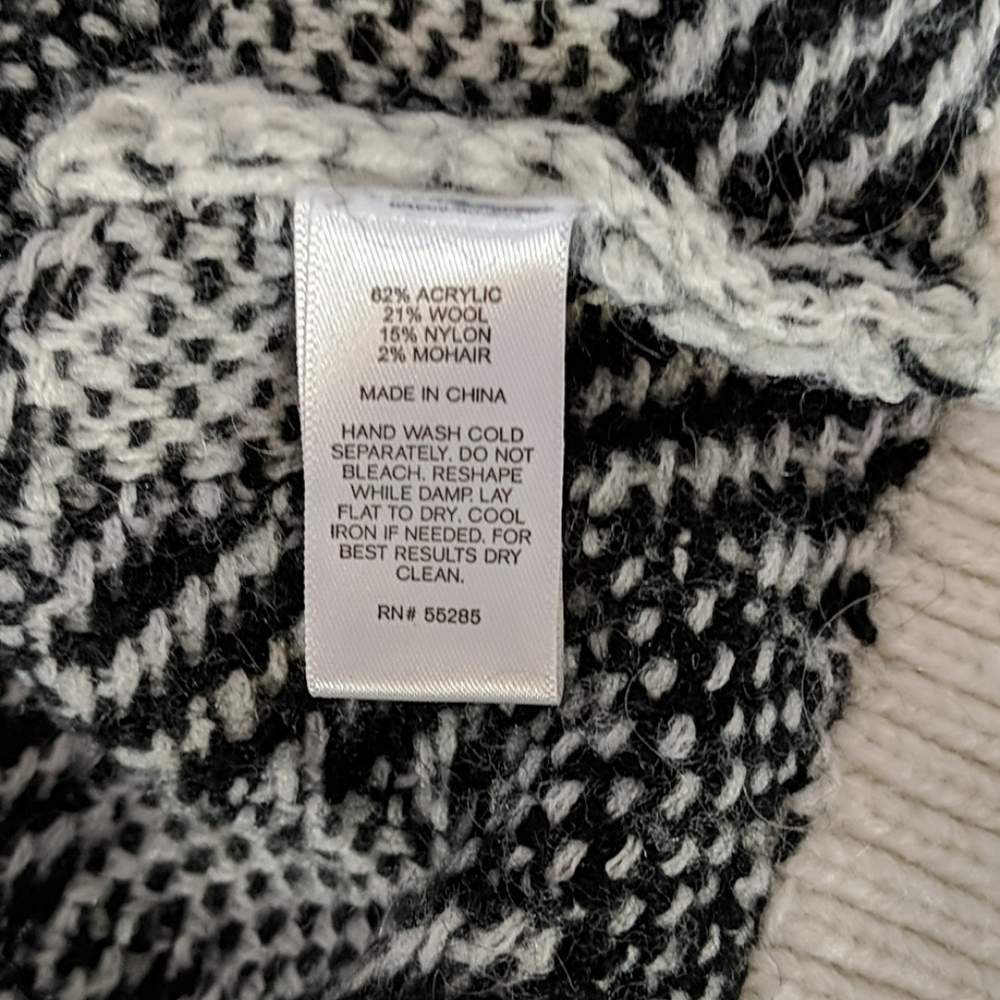 2/$20 Express Checkered Wool Sweater - Picture 4 of 4